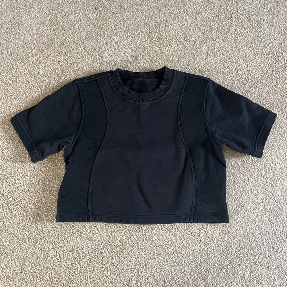 Lululemon Cropped Tee